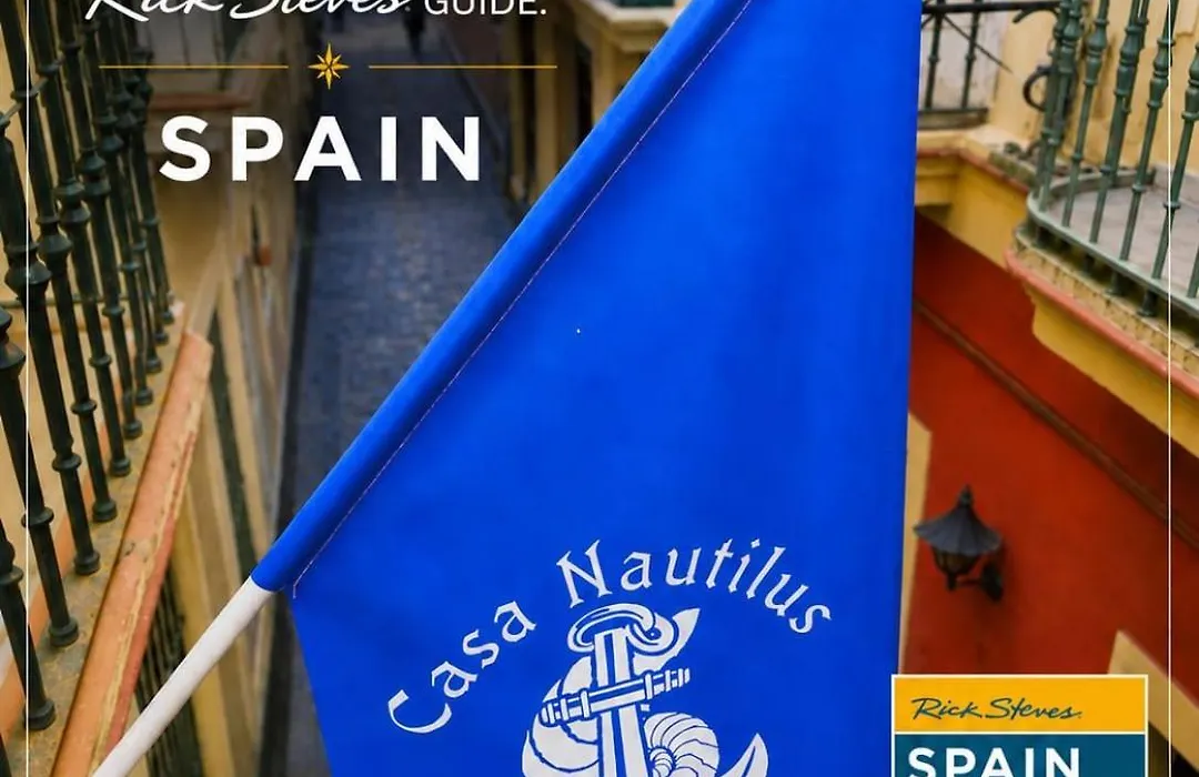 Hostal Casa Nautilus-1
